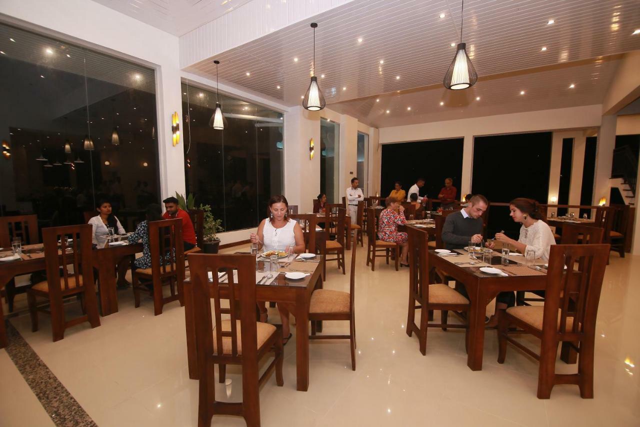 Rivendell Hotel Kandy Exterior foto